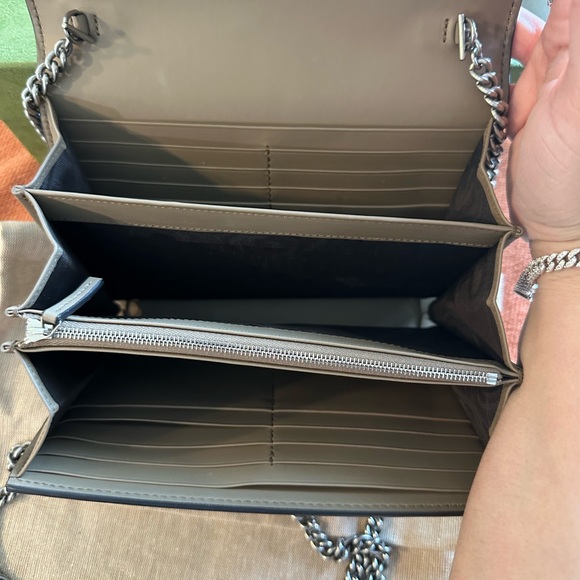 Gucci - Picture 4 of 5